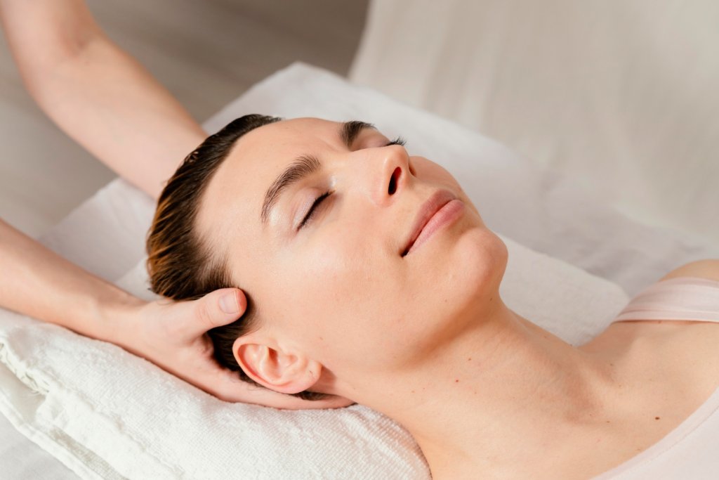 close-up-therapist-massaging-patient-s-scalp.jpg